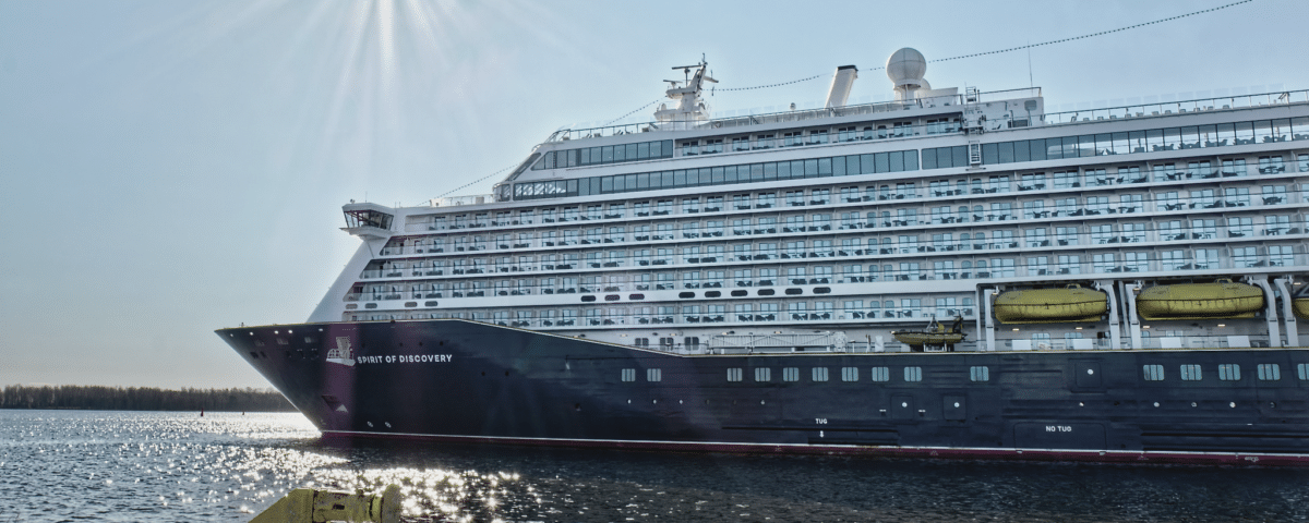 Kuvassa Spirit of Discovery